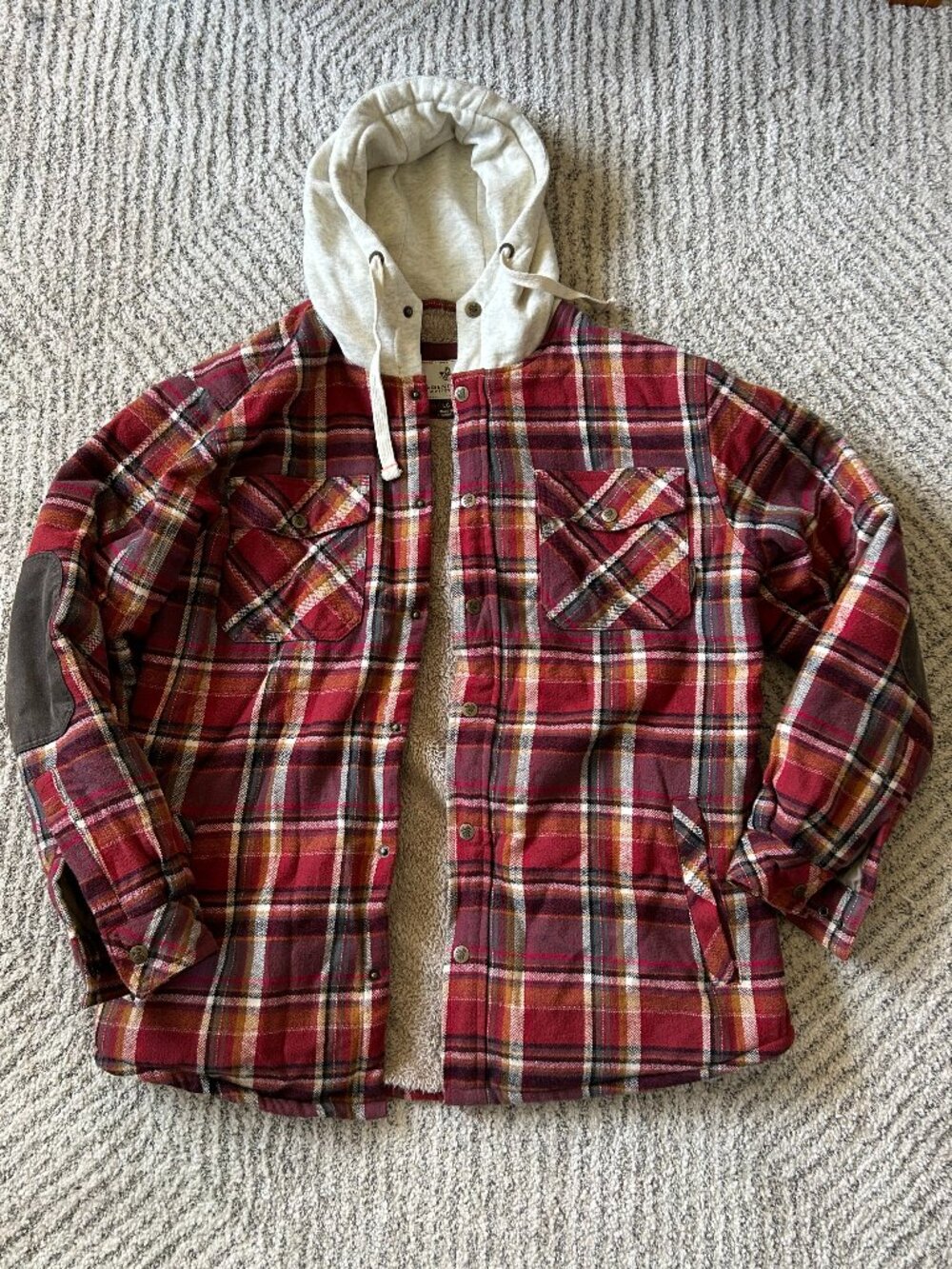 Legendary Whitetails Plaid Hooded Jacket!